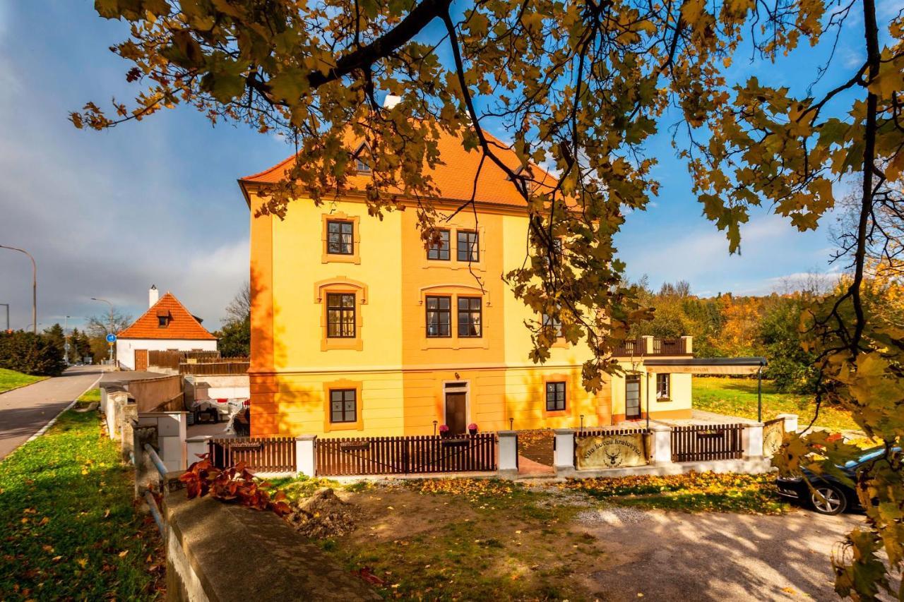 Vila Lovcu Kralovych เชสกี้ครุมลอฟ ภายนอก รูปภาพ